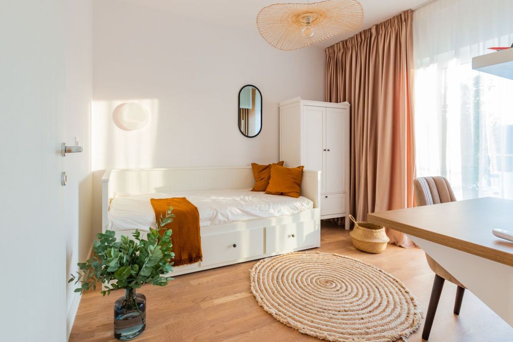 apartament cu supanta dormitor de oaspeti
