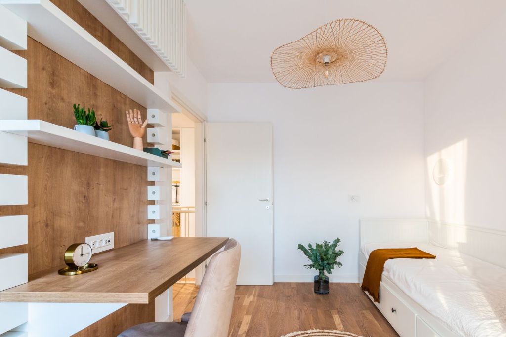 apartament cu supanta dormitor de oaspeti