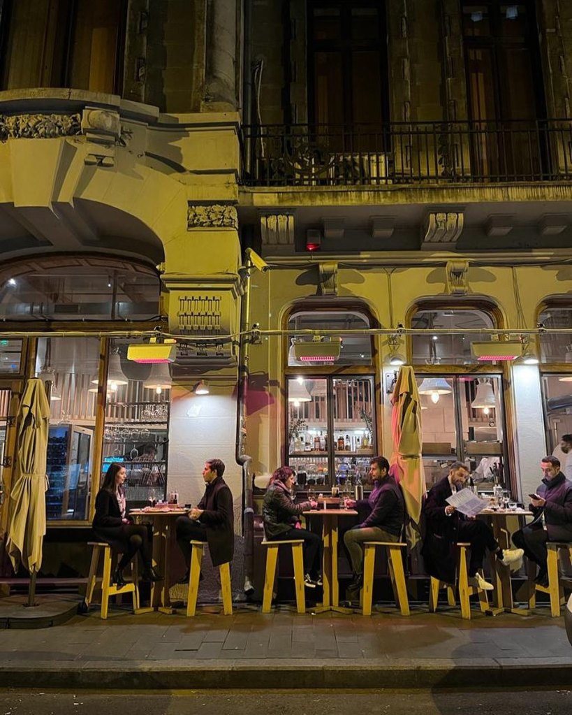 Arhitectul Corvin Cristian s-a ocupat de design-ul restaurantului