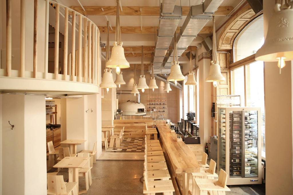 Arhitectul Corvin Cristian s-a ocupat de design-ul restaurantului
