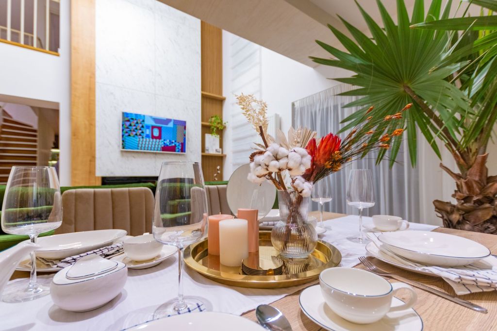 apartament cu supanta dining