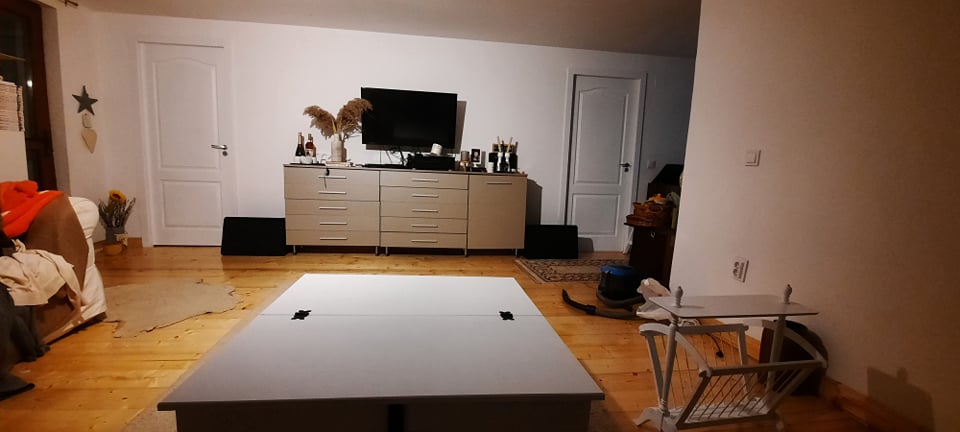 Diana, soția lui Florin, s-a ocupat de design-ul interior al casei