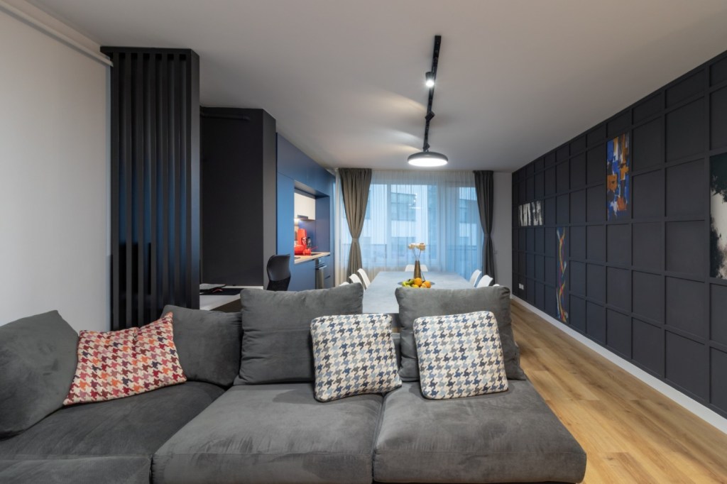 apartament slab iluminat - culori4