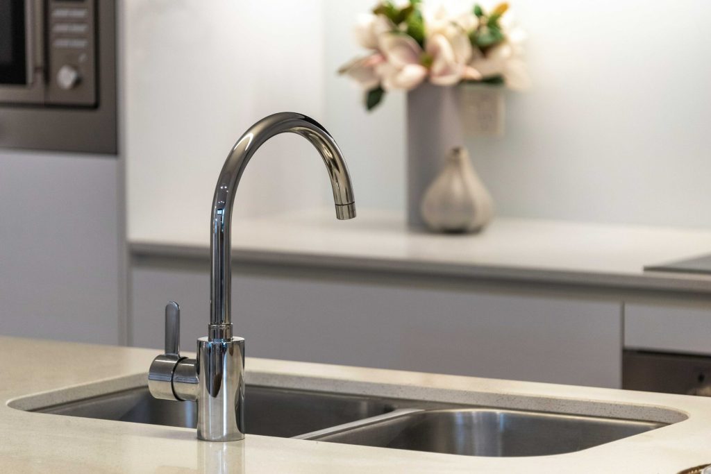 otelul inoxidabil rugineste chiuveta inox
