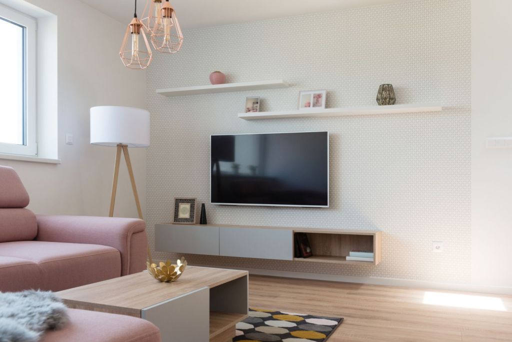 curatare ecran TV