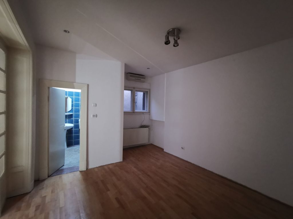dormitor holt d1 before