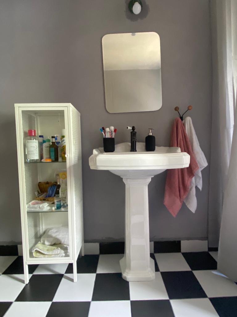 „Casa este o expresie a erei noi în care am intrat”, spune proprietara