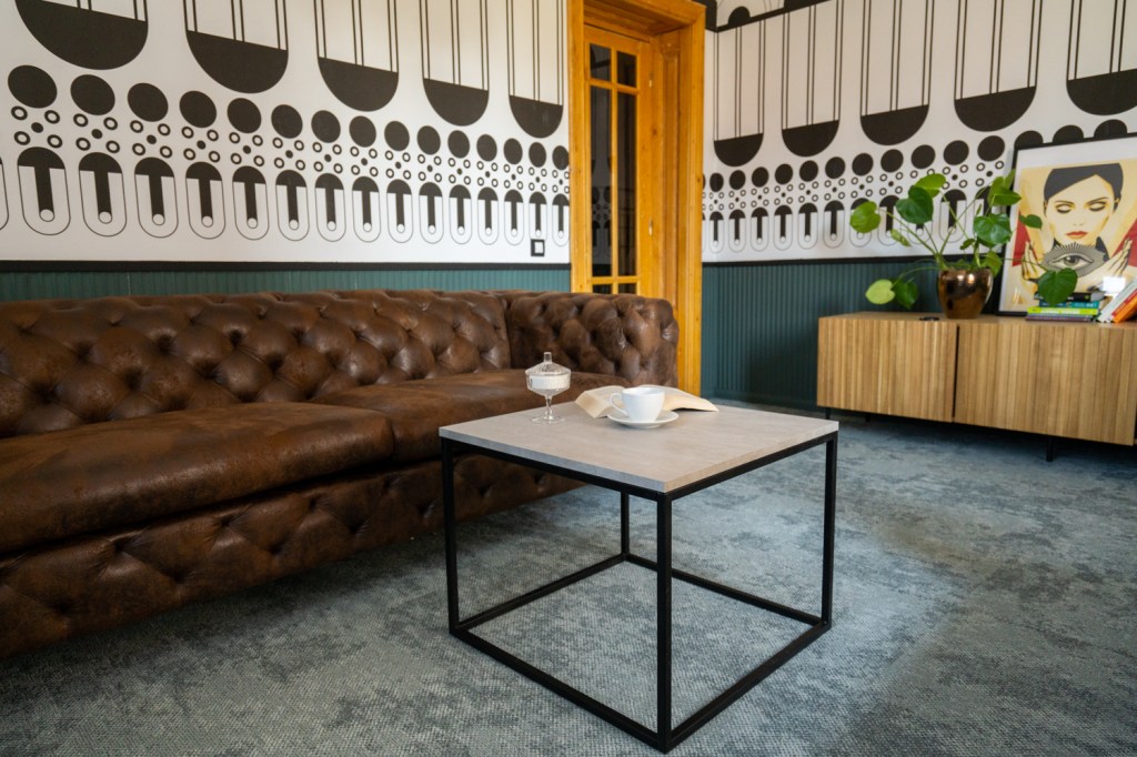 masuta de cafea diy stil industrial