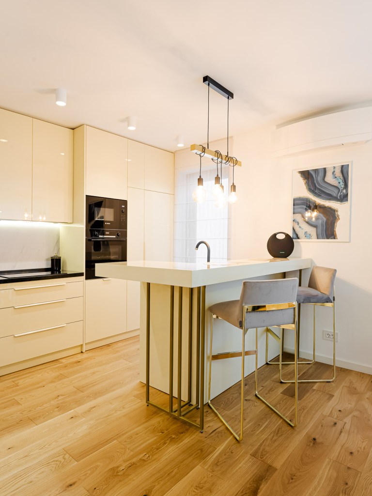 Amenajare casa Bucuresti iDecorate - bucatarie si dining elegant (2)
