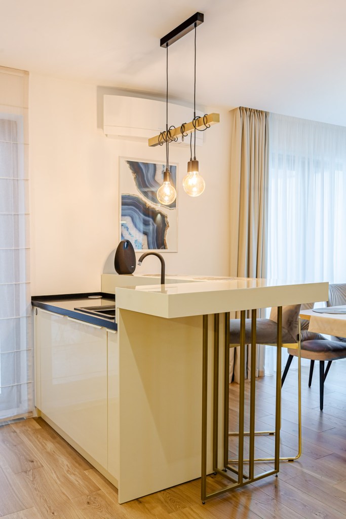 Amenajare casa Bucuresti iDecorate - bucatarie si dining elegant (3)
