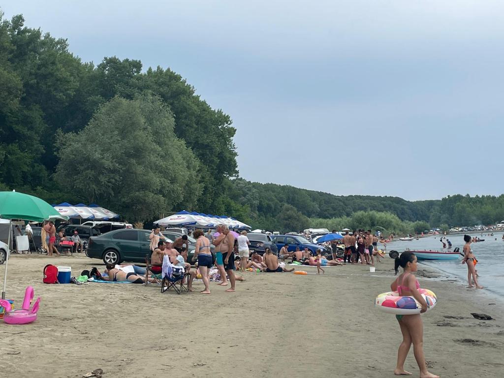 Plaja Gostinu