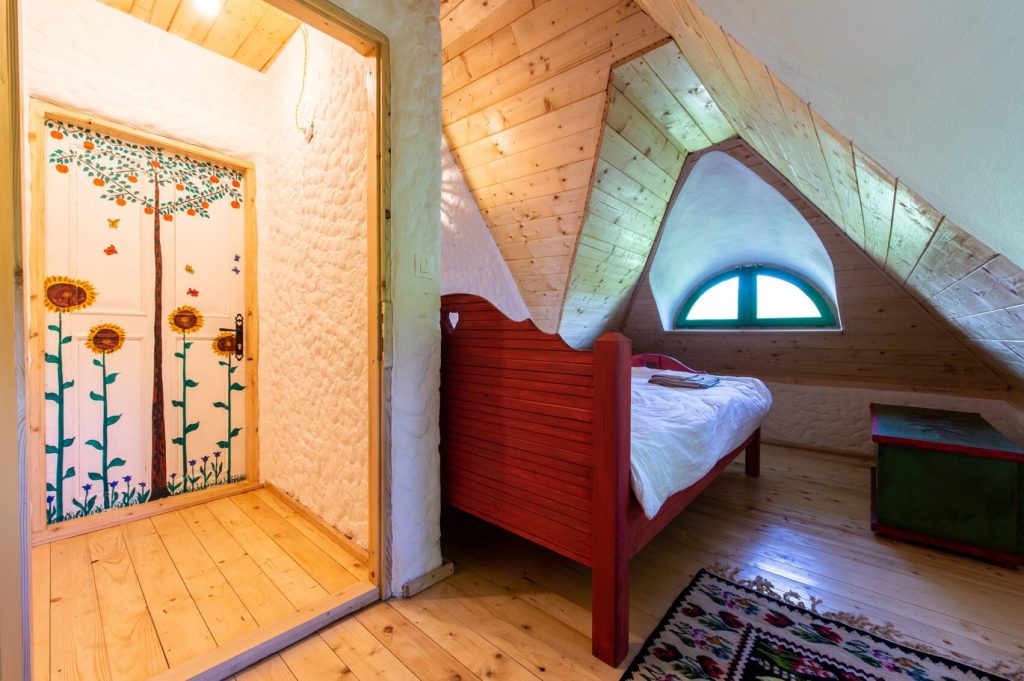 casa lemn bertea dormitor