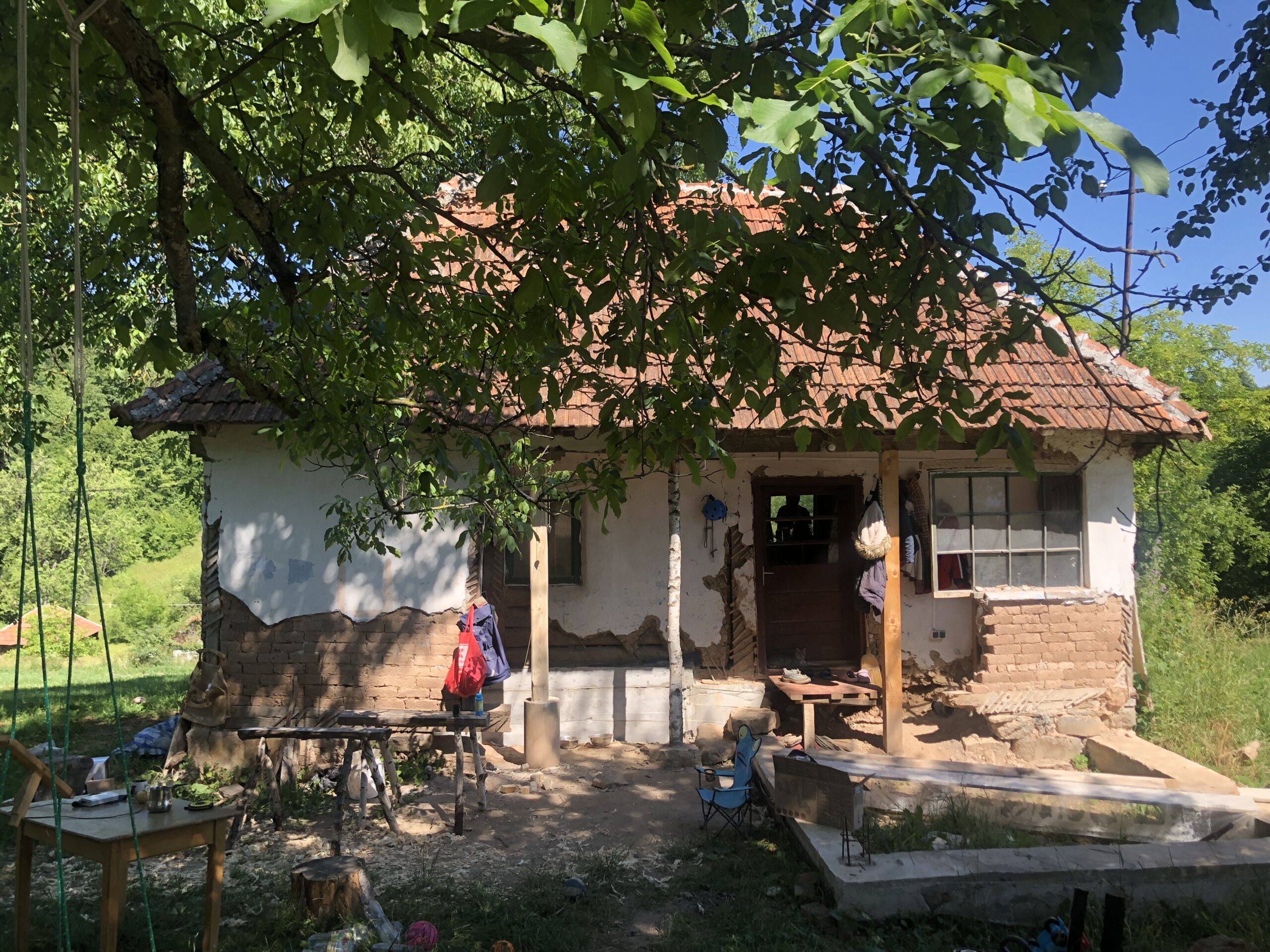 casa veche de 100 de ani
