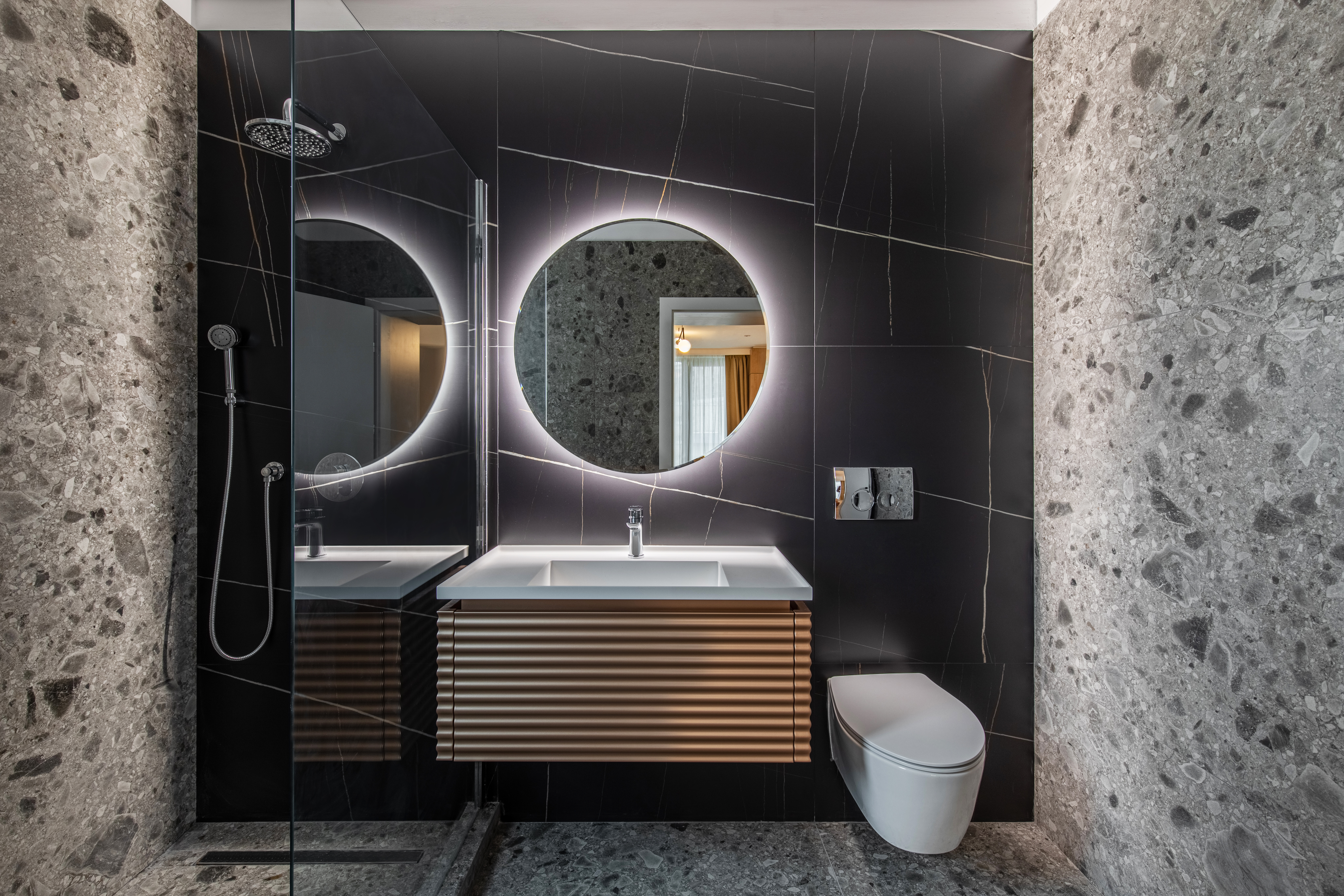 Apartament A7 perete accent pure mess design