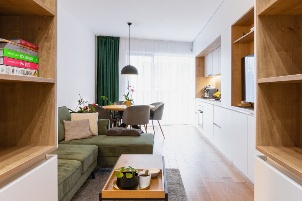apartament luminos 17