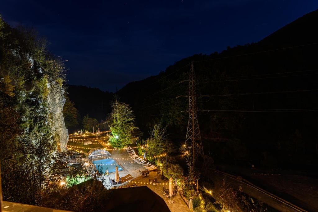 vedere noapte Pensiunea Apuseni Wild