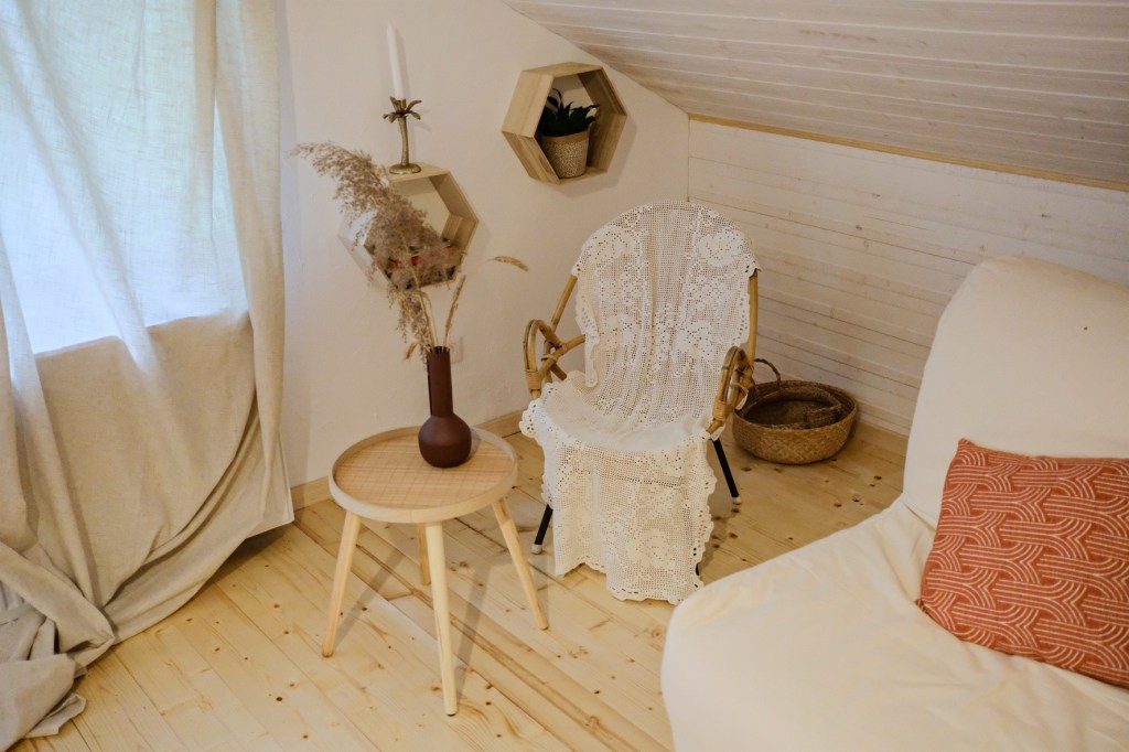 Ioana a gândit un spațiu romantic, destinat visătorilor