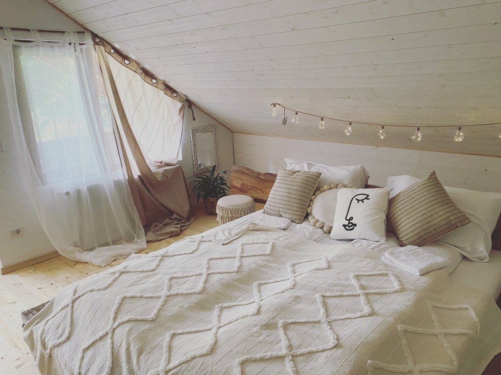 Ioana a gândit un spațiu romantic, destinat visătorilor