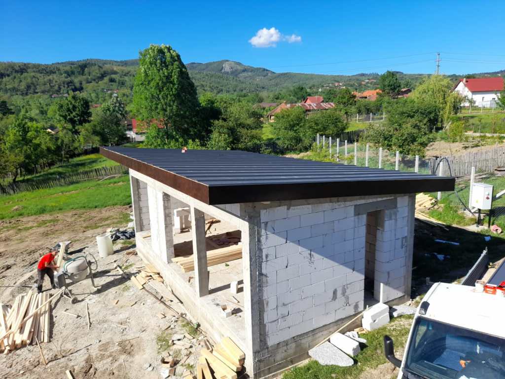 Construcția tiny house-ului a durat trei luni, din mai până în august