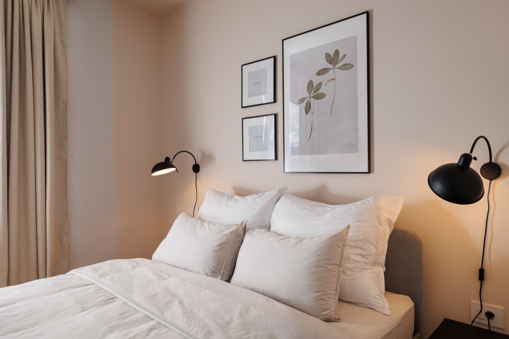 apartament minimalist amenajare dormitor
