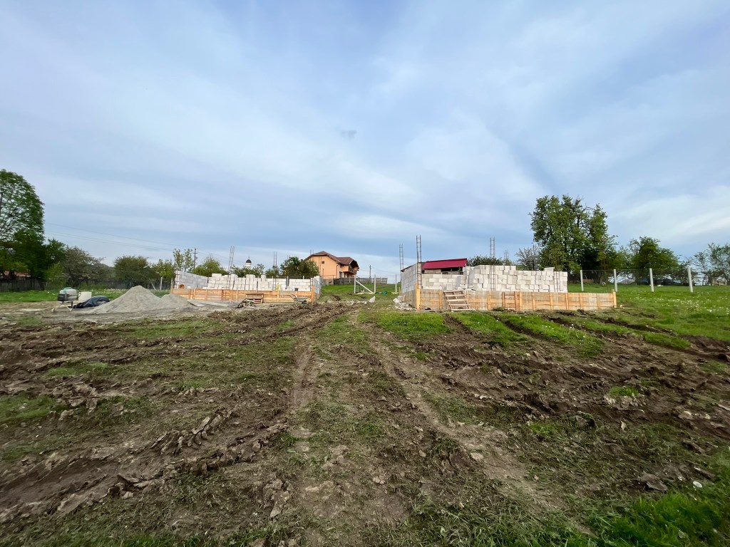 Construcția tiny house-ului a durat trei luni, din mai până în august