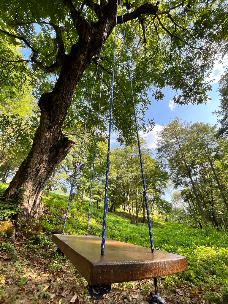 Căsuța este perfectă pentru momentele în care ai nevoie de liniște și conexiune cu natura