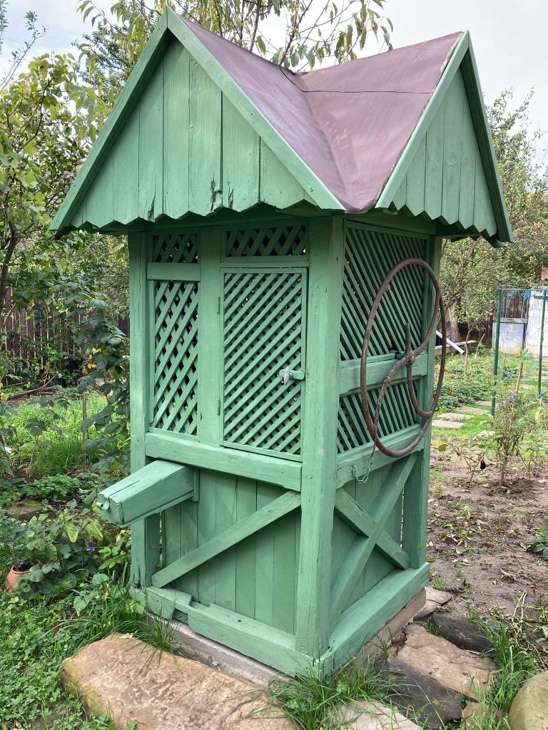 Chiar dacă locuiește în altă țară, pentru Flavius, casa bunicilor rămâne „acasă”