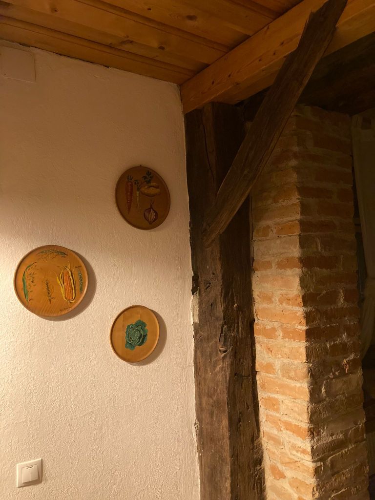 În tot procesul, Flavius a păstrat detalii specifice construcțiilor tradiționale