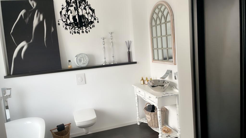 Ioana a combinat elemente vintage cu cele moderne în decorul casei sale