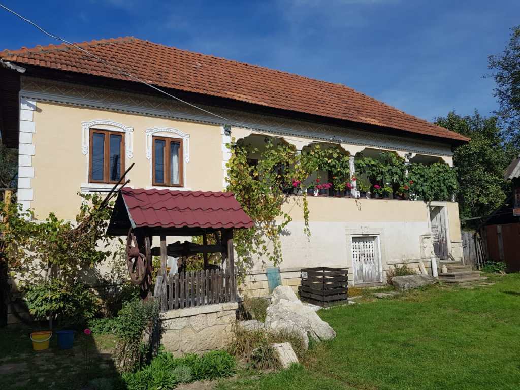 casă la țară Argeș exterior
