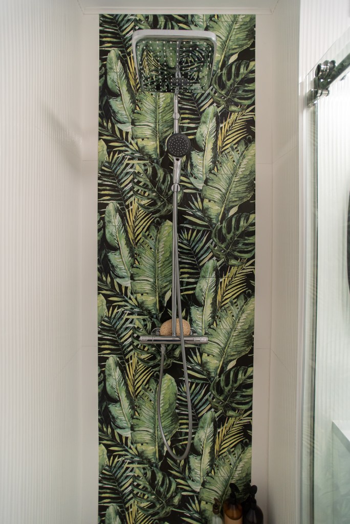 apartament cuu formă atipică baie