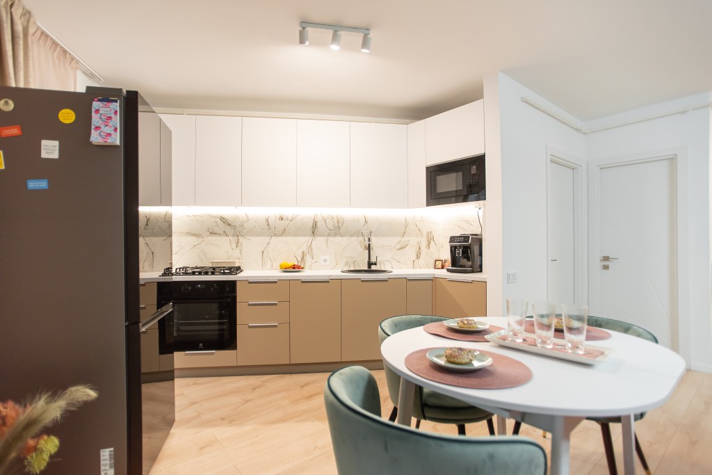 apaartament cu formă atipică bucătărie