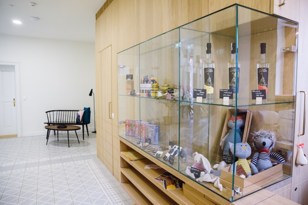 Merită să faci un city break pentru a mânca la Szrika, dar și pentru a dormi o noapte la Isabella Boutique