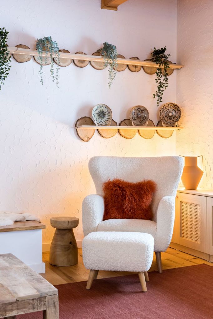 amenajare living rustic