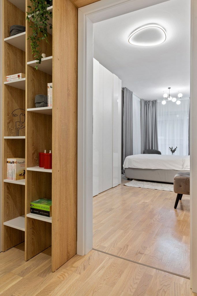 apartament cu camere înguste hol