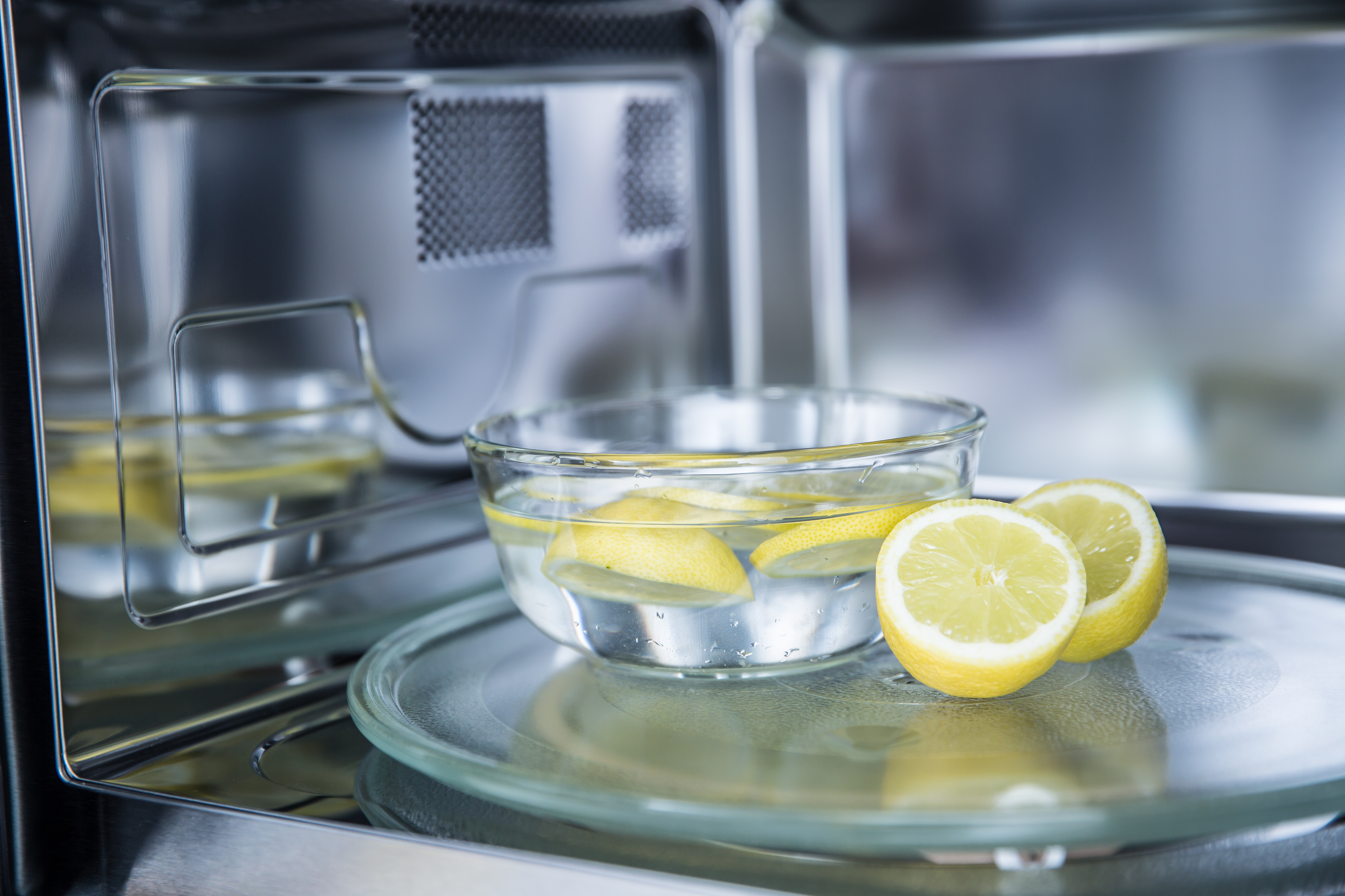 curatare cuptor shutterstock