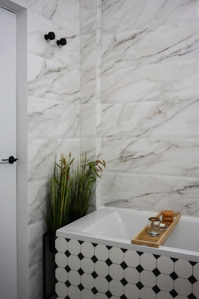 apartament trei camere baie