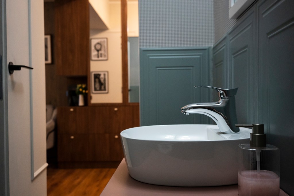 apartament cu trei camere baie de serviciu