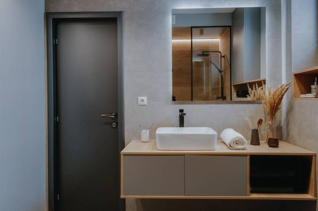 Baie apartament modern - amenajare SiArh (11)