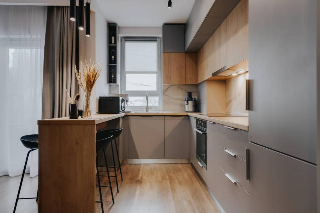 Bucătărie apartament modern - amenajare SiArh (8)