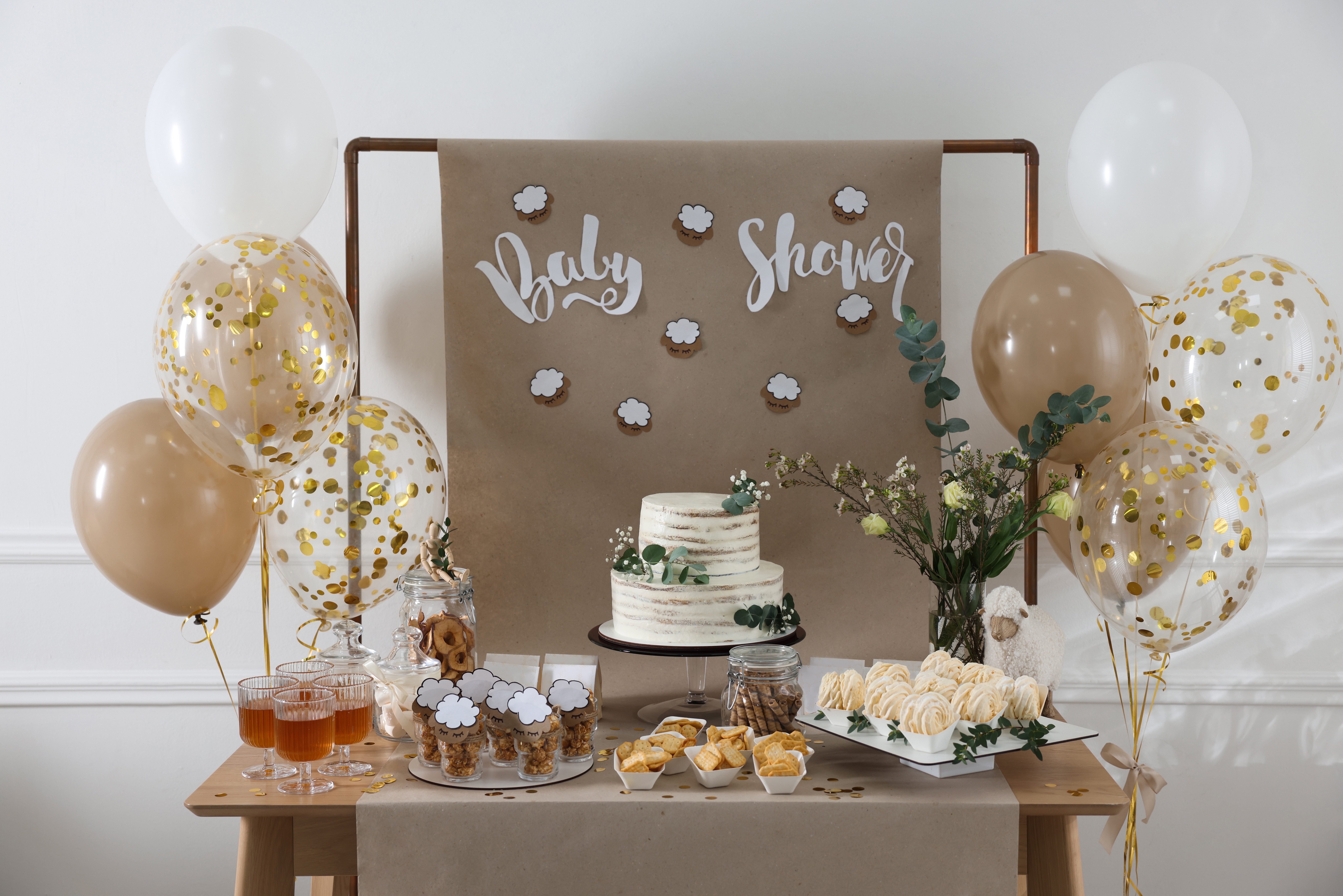 baby shower acasa shutterstock