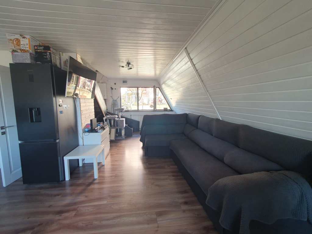 A-Frame-ul este poziționat în comuna Poiana-Câmpina