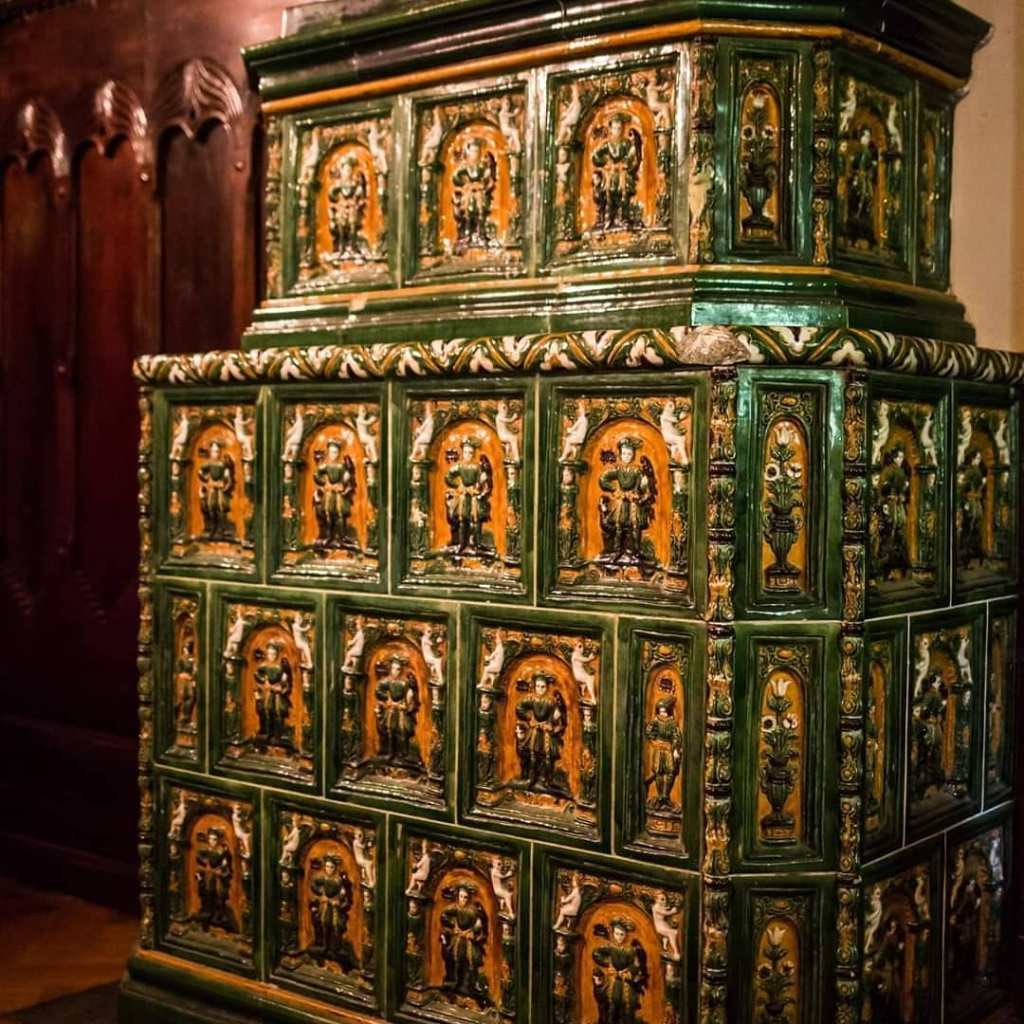 Castelul Lăpușna Facebook