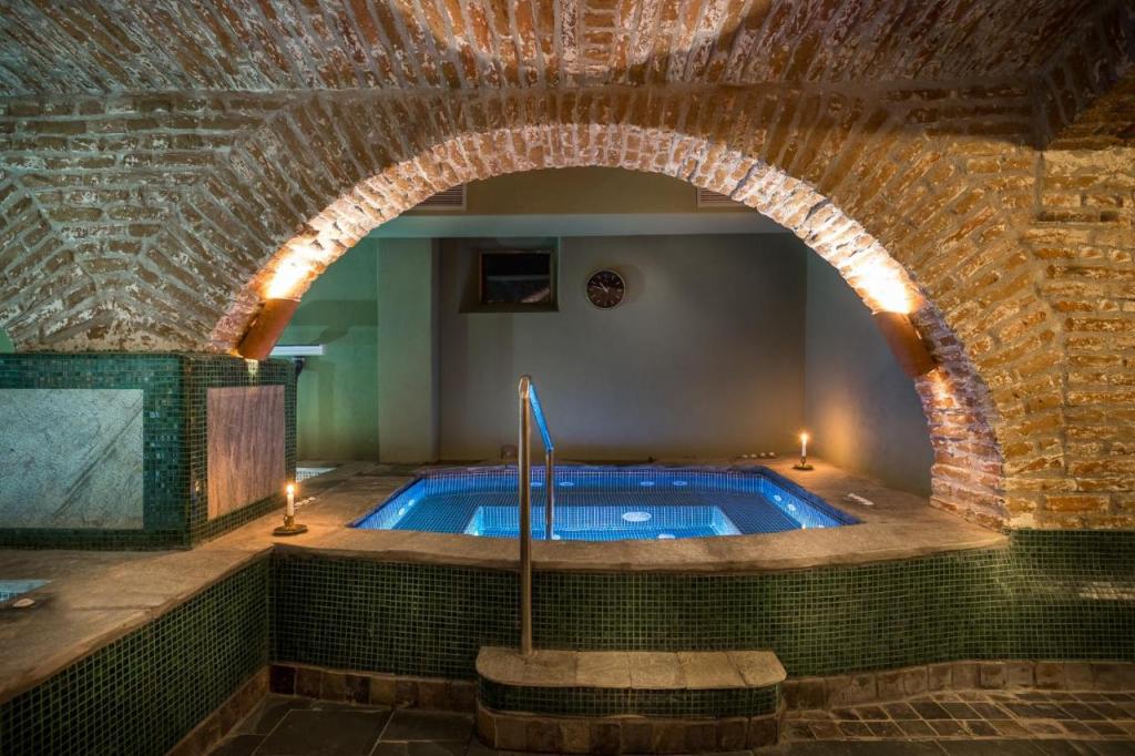 Castle Hotel Daniel Booking