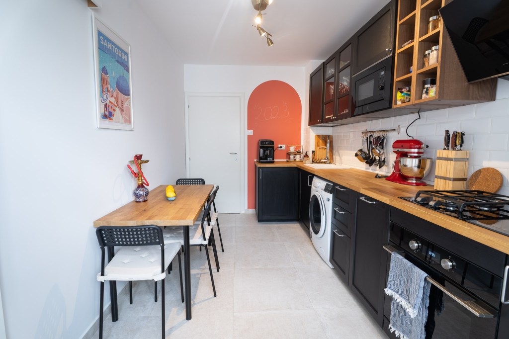 apartament București amenajare bucătărie