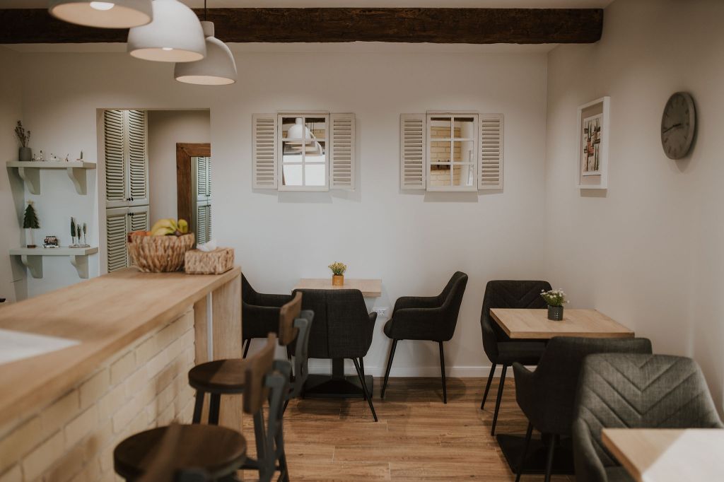 Feniglia Café