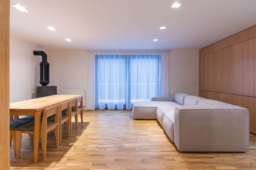 casa in stil minimalist 2-1