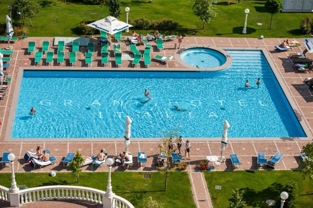 Piscină Grand Hotel Italia