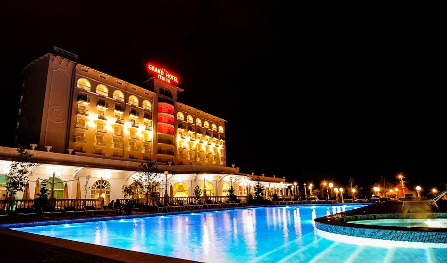 Piscină Grand Hotel Italia
