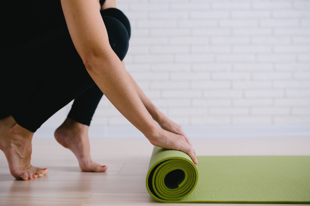 cum să cureți salteaua de fitness